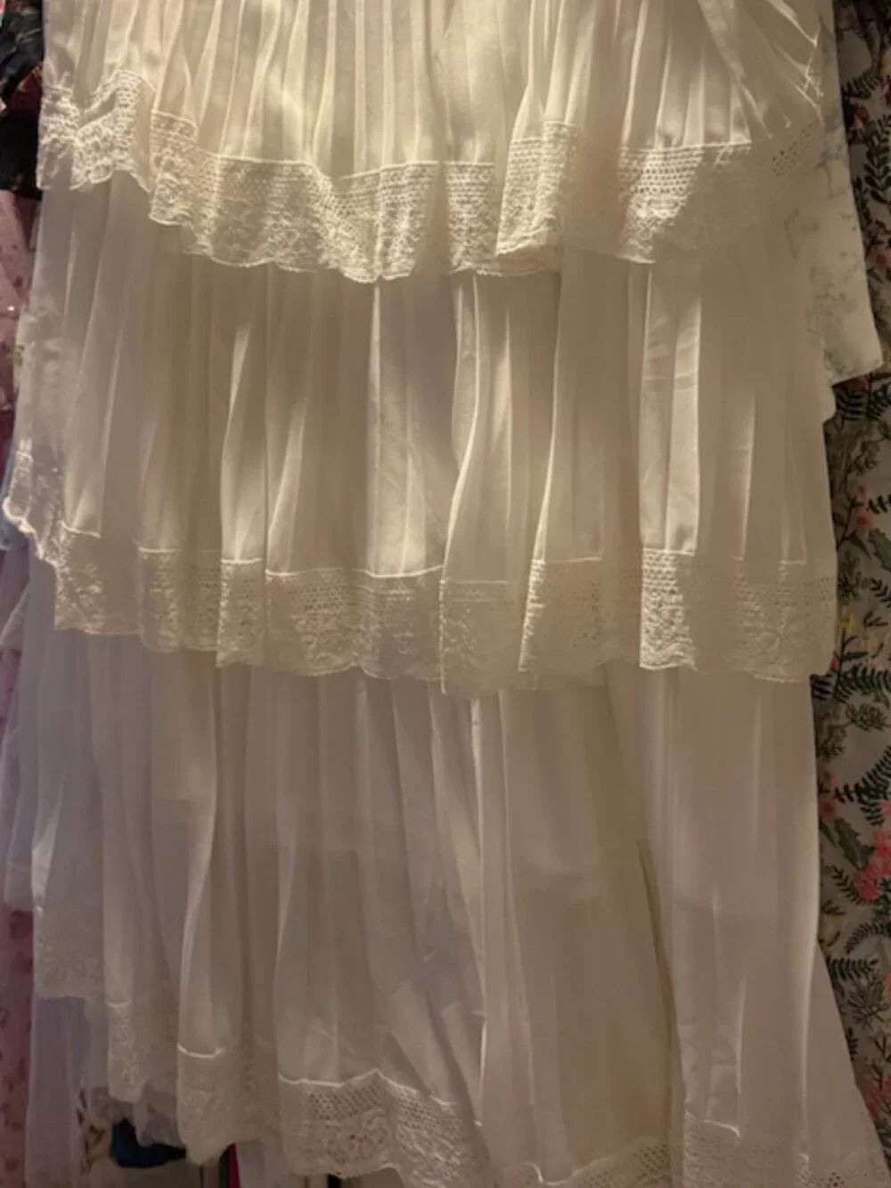 Ivy City Co white skirt XL